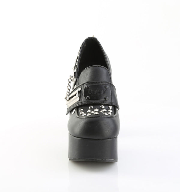 CHARADE-32 Plateau Pumps mit Nieten und Schiebeschloss von DemoniaCult – Ansicht 2